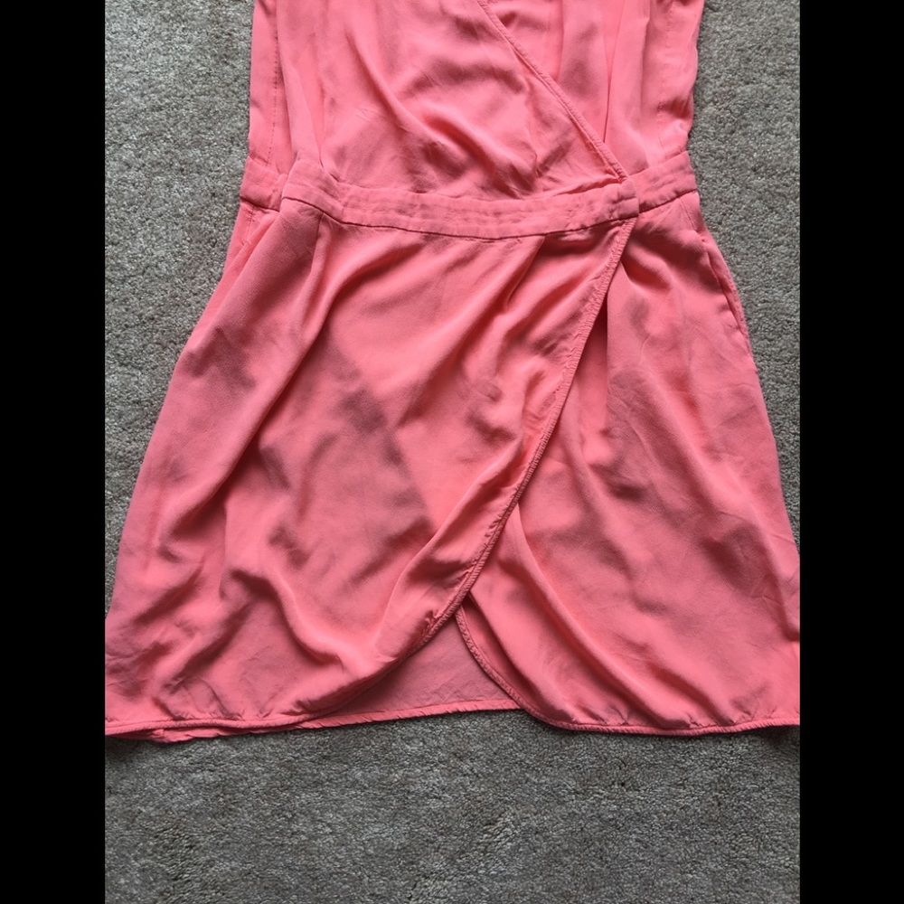 Dress - Picture 5 of 5